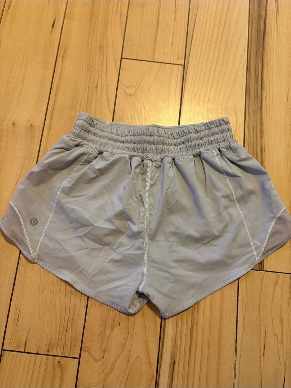 Barely worn!! lululemon athletica Hotty Hots Gray / Light Blue